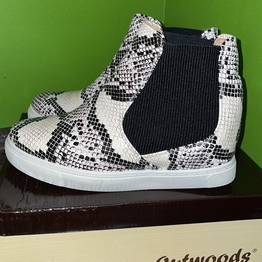 Wedge Sneakers - Picture 6 of 14